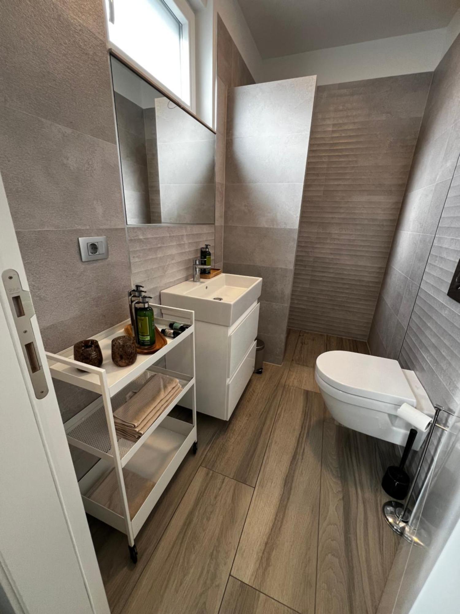 Luxart Gallery Krk Apartman Krk Town